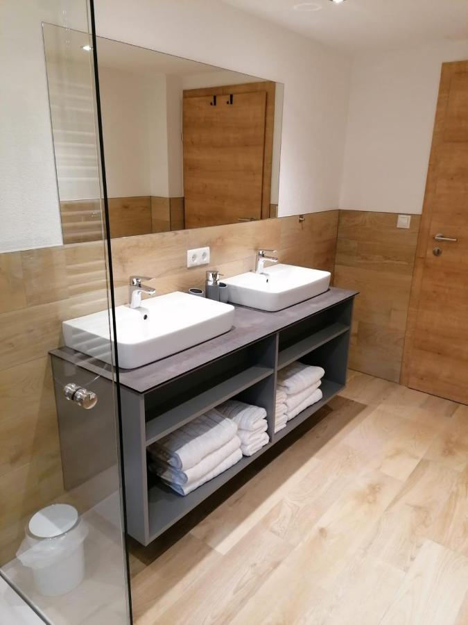 Haus Schloegl Apartment พฟุนด์ส ภายนอก รูปภาพ