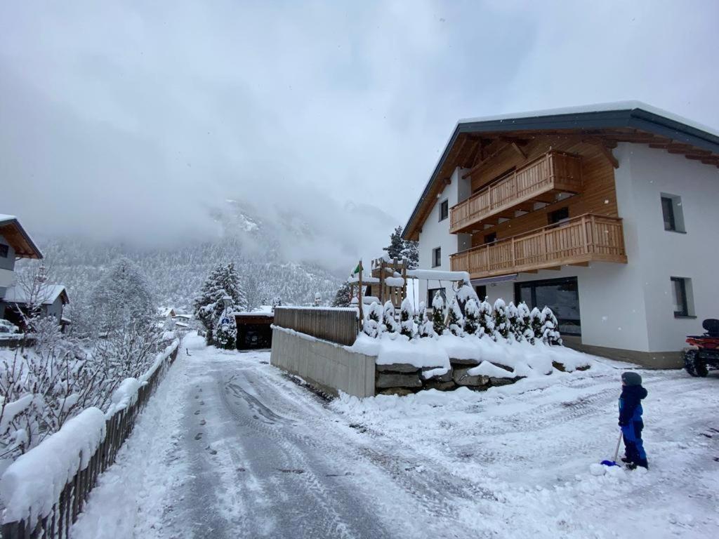 Haus Schloegl Apartment พฟุนด์ส ภายนอก รูปภาพ